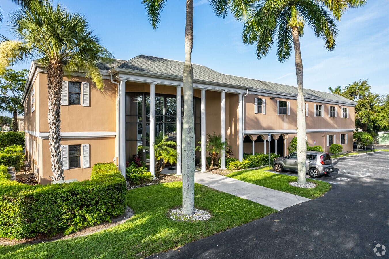 26522668 Airport Pulling Rd S, Naples, FL 34112