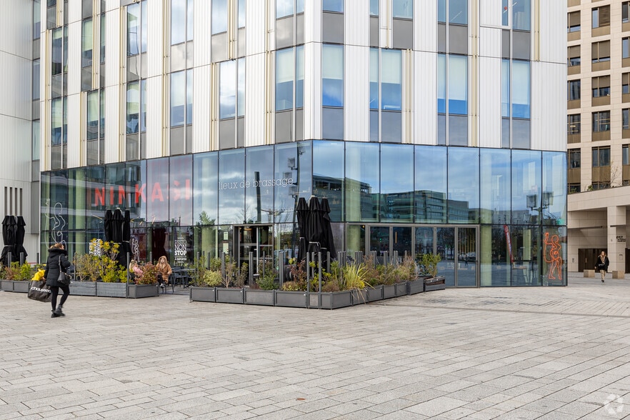 34 Rue De La Soie, Villeurbanne for lease - Building Photo - Image 2 of 8