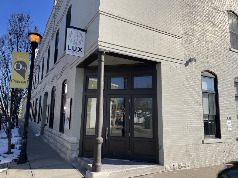 214 W Phelps St, Springfield, MO for lease - Building Photo - Image 3 of 3