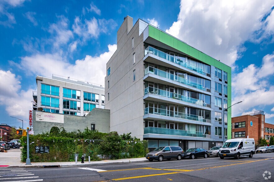 109 Gold St, Brooklyn, NY for sale - Primary Photo - Image 1 of 1