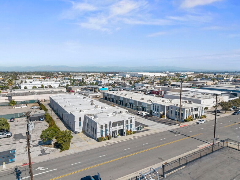 1703-1729 E 28th St, Signal Hill, CA for lease - Building Photo - Image 3 of 5