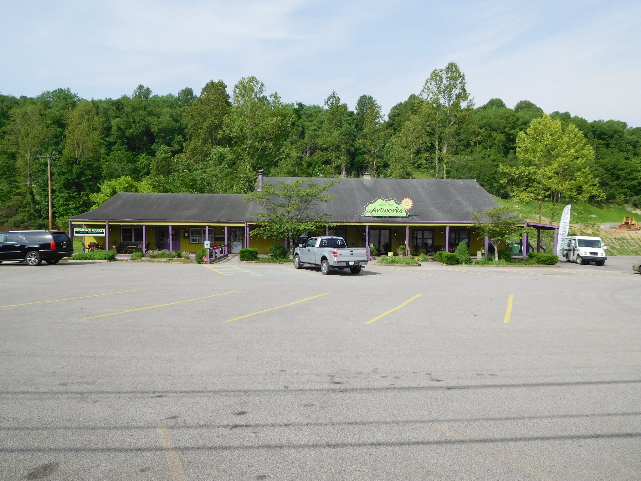 601 S Virginia Ave, Bridgeport, WV for sale Primary Photo- Image 1 of 1