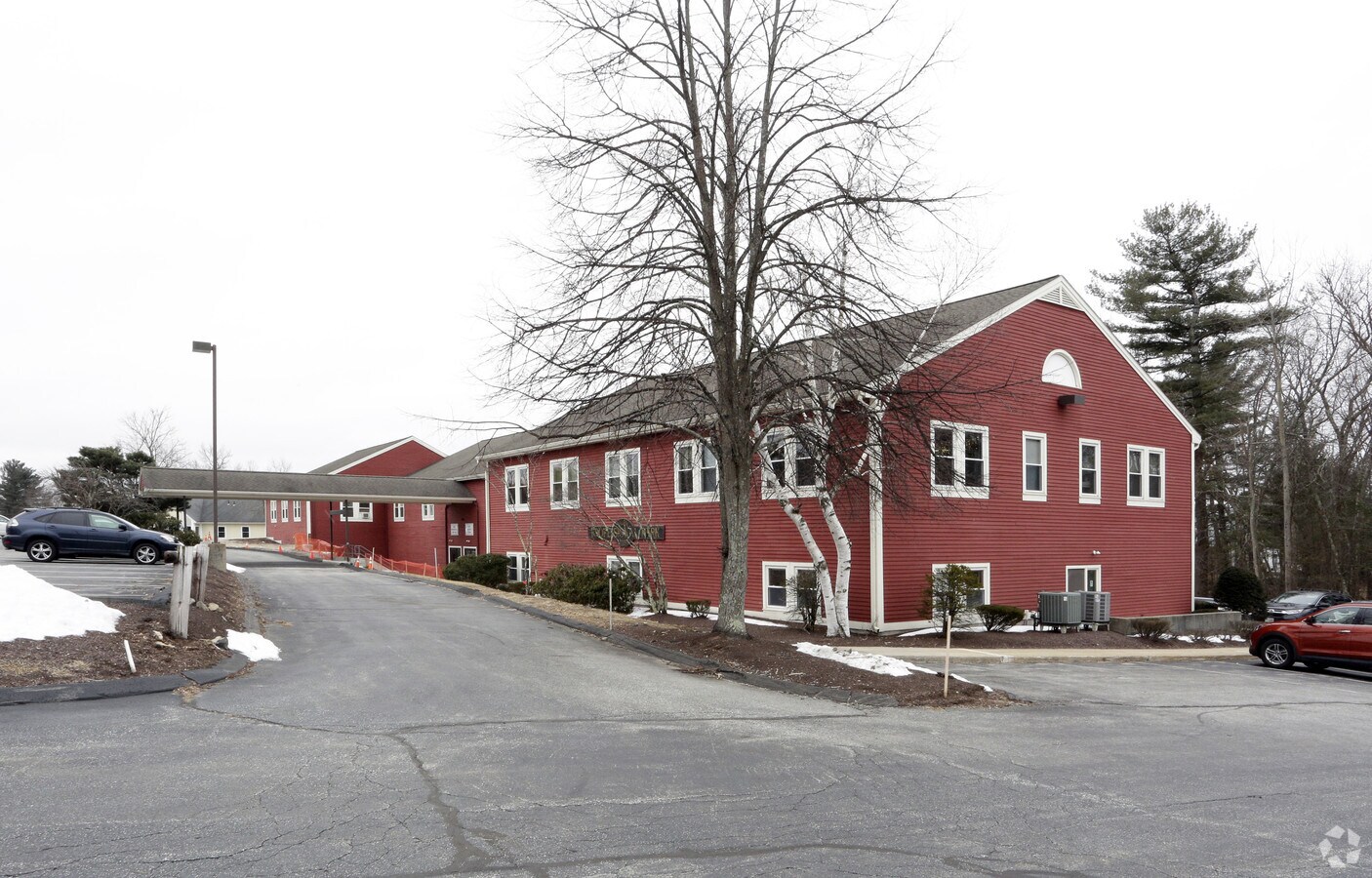 32 Stiles Rd, Salem, NH 03079