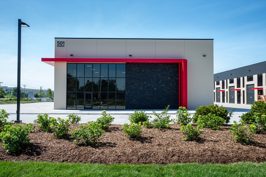 503 S Weber Rd, Bolingbrook, IL for lease - Building Photo - Image 3 of 5