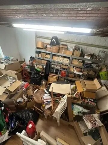 Retail in Paris for lease - Interior Photo - Image 2 of 4