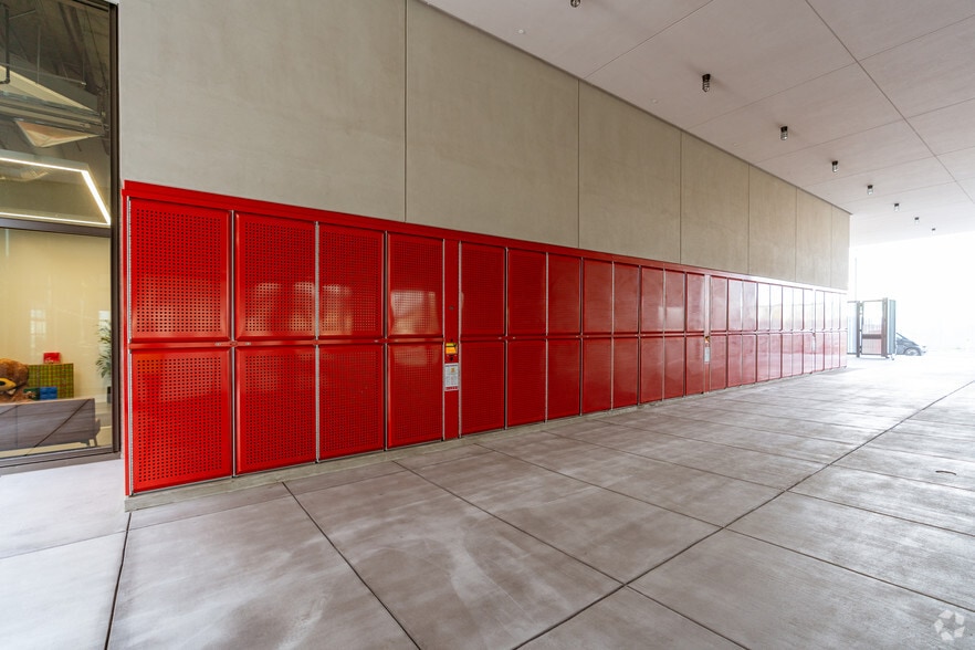 100 Hooper St, San Francisco, CA for lease - Building Photo - Image 2 of 2