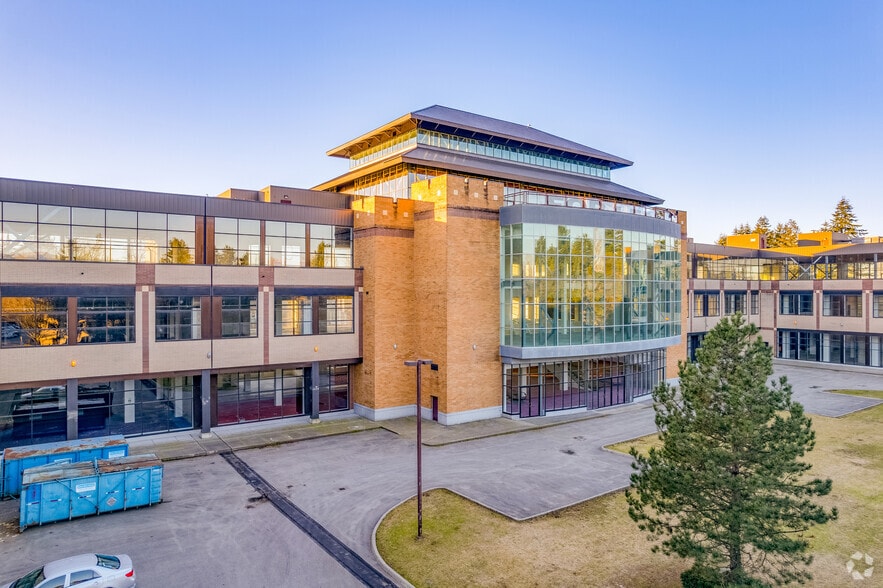 14178 104th Ave, Surrey, BC for lease - Building Photo - Image 2 of 5