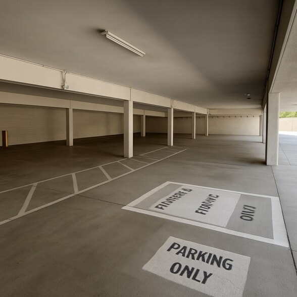 28030 Dorothy Dr, Agoura Hills, CA for lease - Building Photo - Image 3 of 9