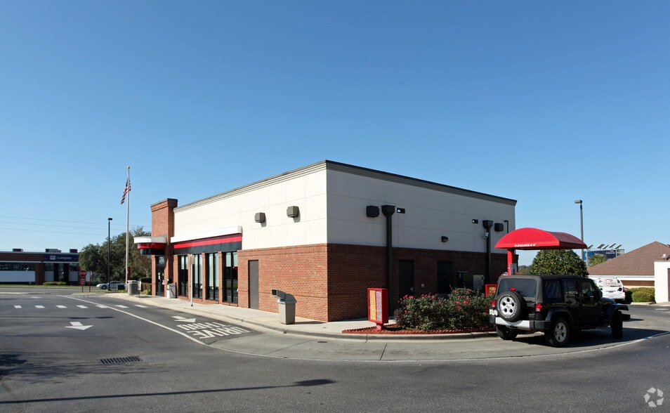 5020 Bayou Blvd, Pensacola, FL for sale - Building Photo - Image 3 of 15