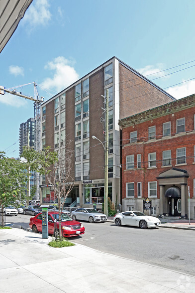 100 Gloucester St, Ottawa, ON for lease - Building Photo - Image 2 of 3