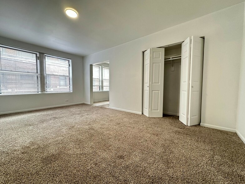 808 W 76th St, Chicago, IL for sale - Building Photo - Image 3 of 5