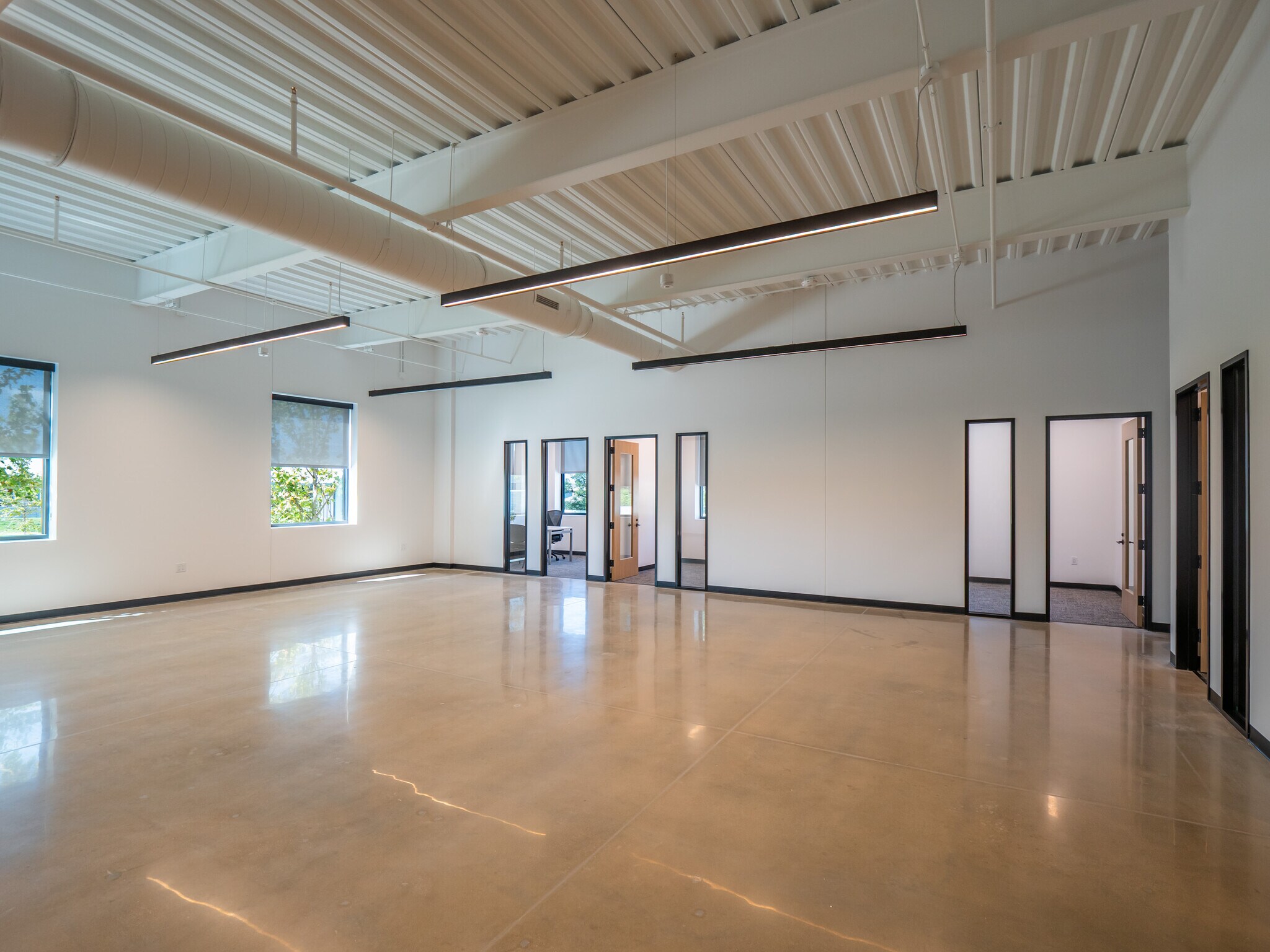 10880 E Crystal Falls Pky, Leander, TX for lease Interior Photo- Image 1 of 7