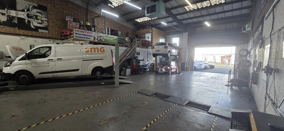 Edison Rd, Eastbourne for sale - Building Photo - Image 3 of 9