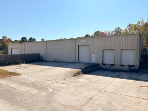 205 Industrial Ct, Carrollton, GA for lease Building Photo- Image 1 of 1