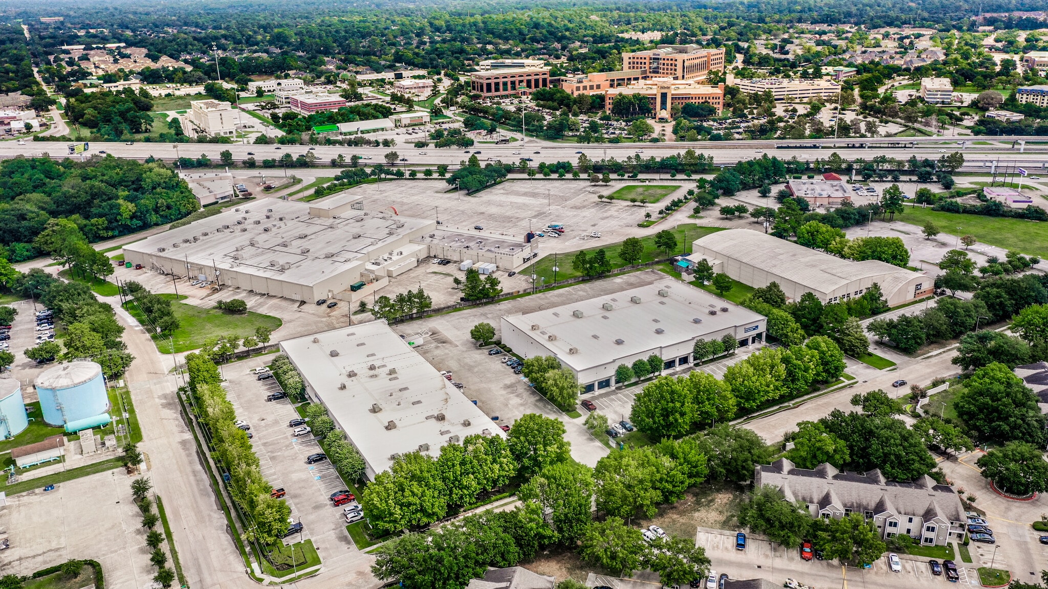 9305-9335 Millsview Rd, Houston, TX for lease Interior Photo- Image 1 of 1