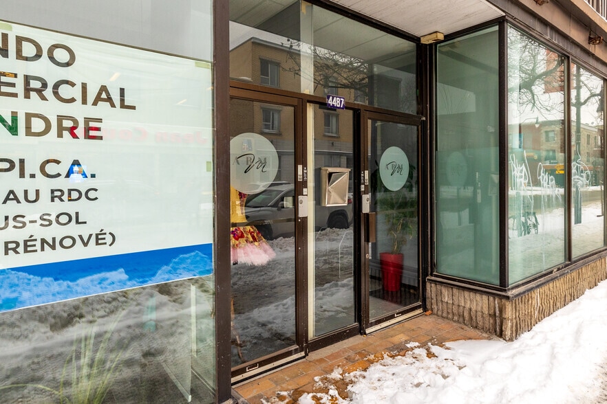 4479-4487 Rue Sainte-Catherine E E, Montréal, QC for sale - Building Photo - Image 3 of 5