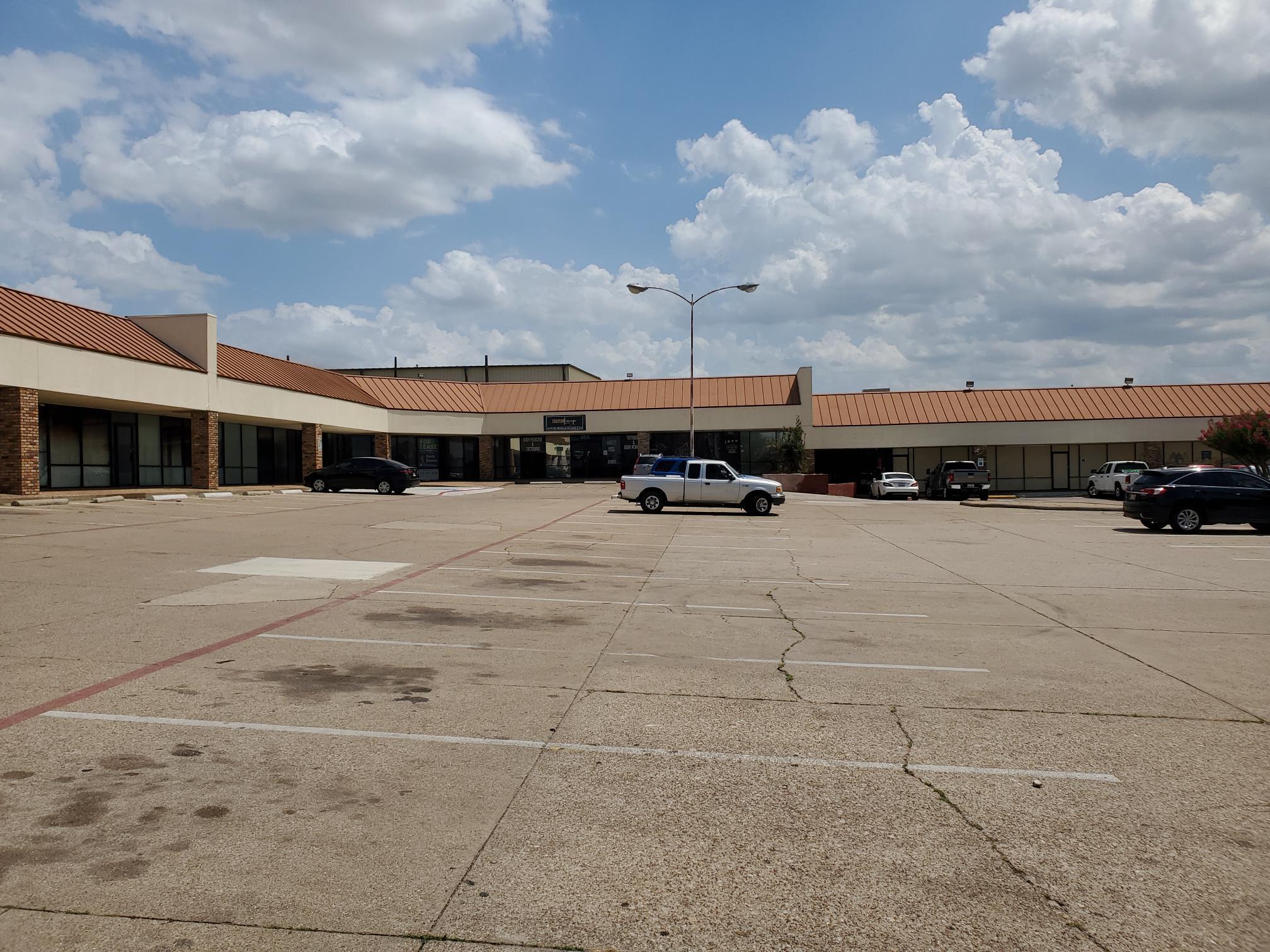 Big Lots Mccart Fort Worth Tx 6809 McCart Ave, Fort Worth, TX 76133 - McCart Village | LoopNet