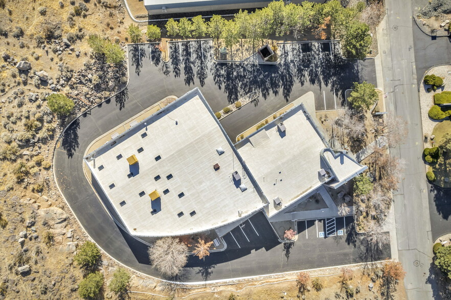 5221 Sigstrom Dr, Carson City, NV for lease - Building Photo - Image 3 of 19