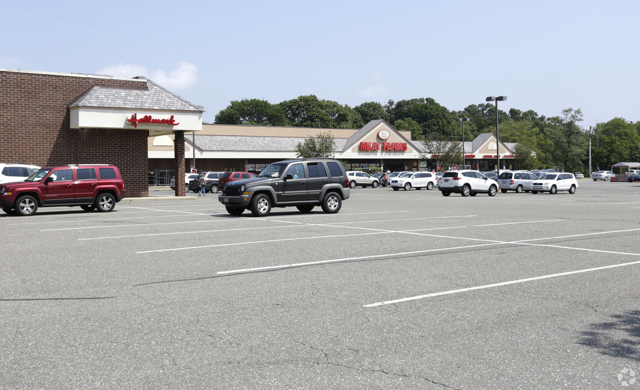 395 Fort Salonga Rd, Northport, NY for lease Primary Photo- Image 1 of 12