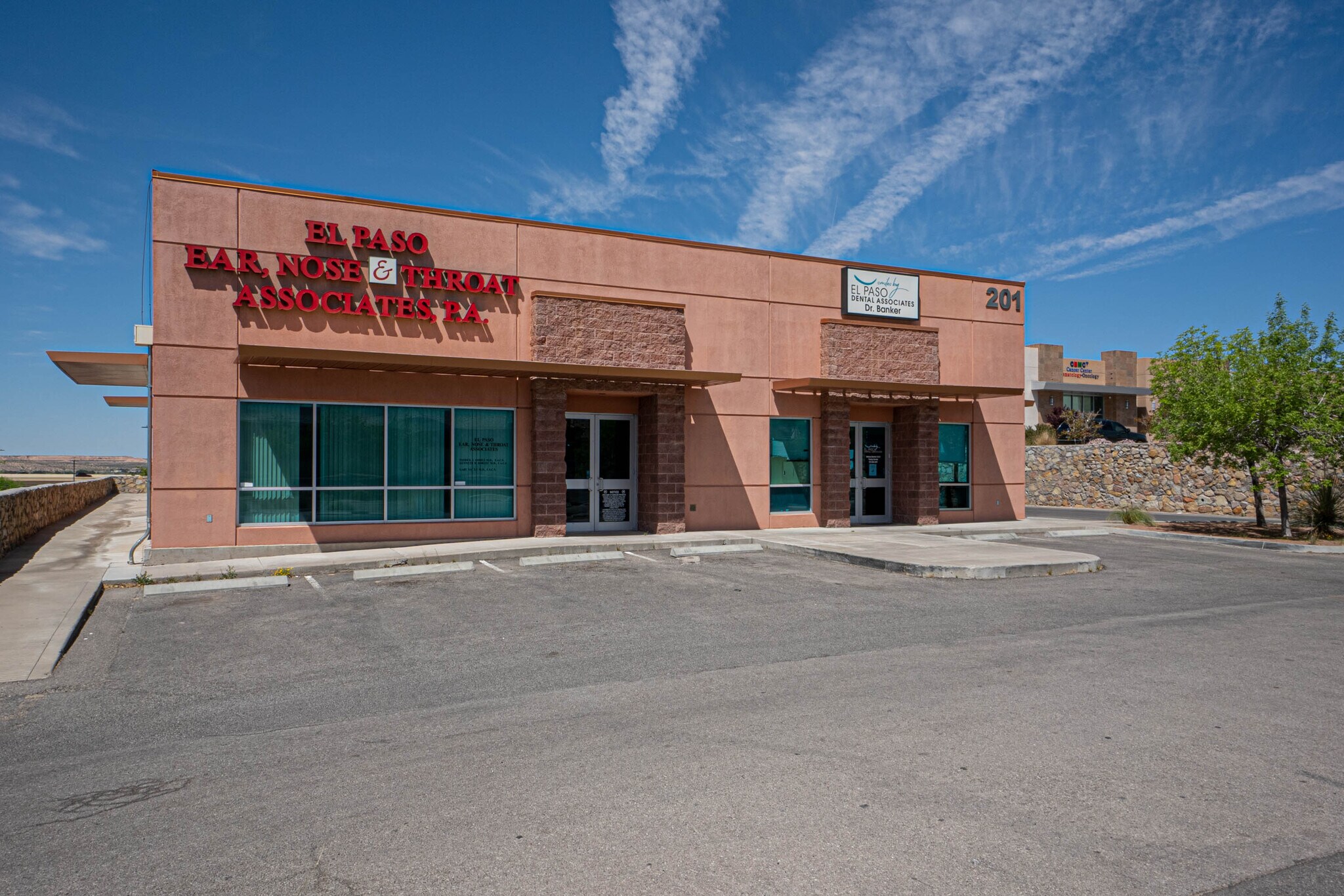 201 Bartlett Dr, El Paso, TX 79912