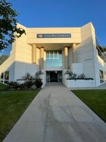 Calabasas Commerce Center Bldg 4 - Business Park