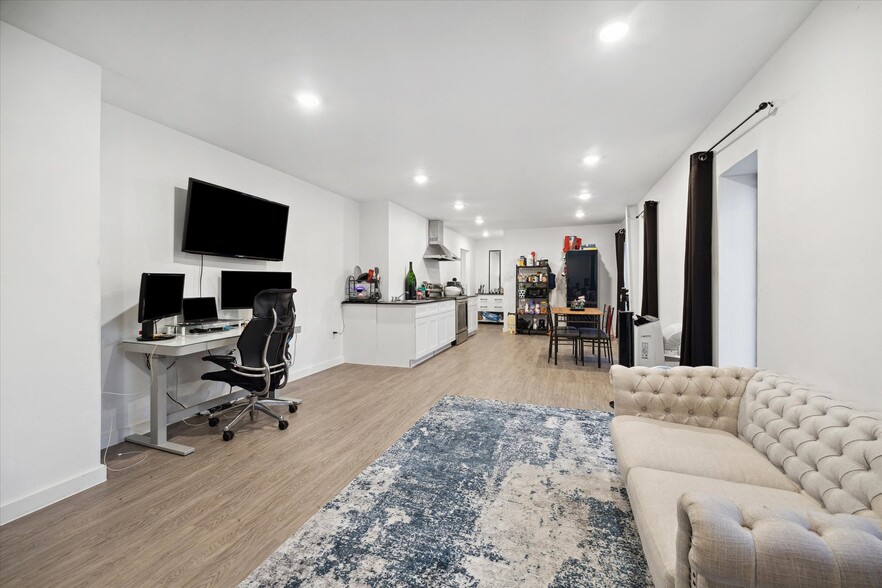 10131 Alfred Ln, Houston, TX for sale - Interior Photo - Image 3 of 12