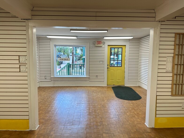 2 E Main St, Clinton Township, NJ for sale - Interior Photo - Image 3 of 16