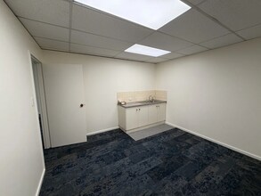 31-41 Sunbeam Rd, Glynde for lease Interior Photo- Image 2 of 7