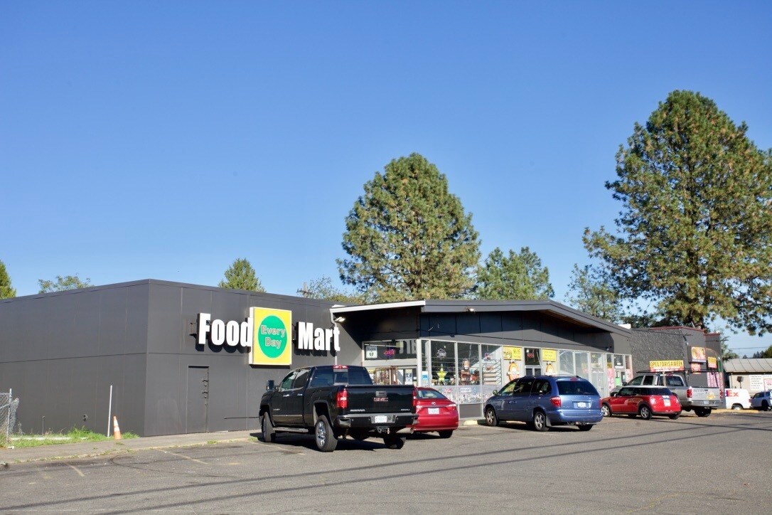 10135 SE Foster Rd, Portland, OR 97266