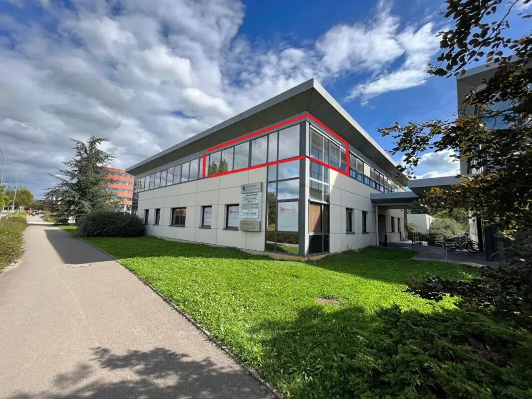 Office in Besançon for lease Building Photo- Image 1 of 12