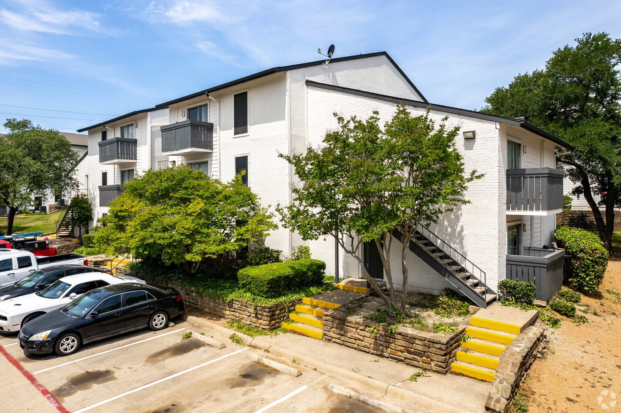 13450 Esperanza Rd, Dallas, TX for sale Primary Photo- Image 1 of 1