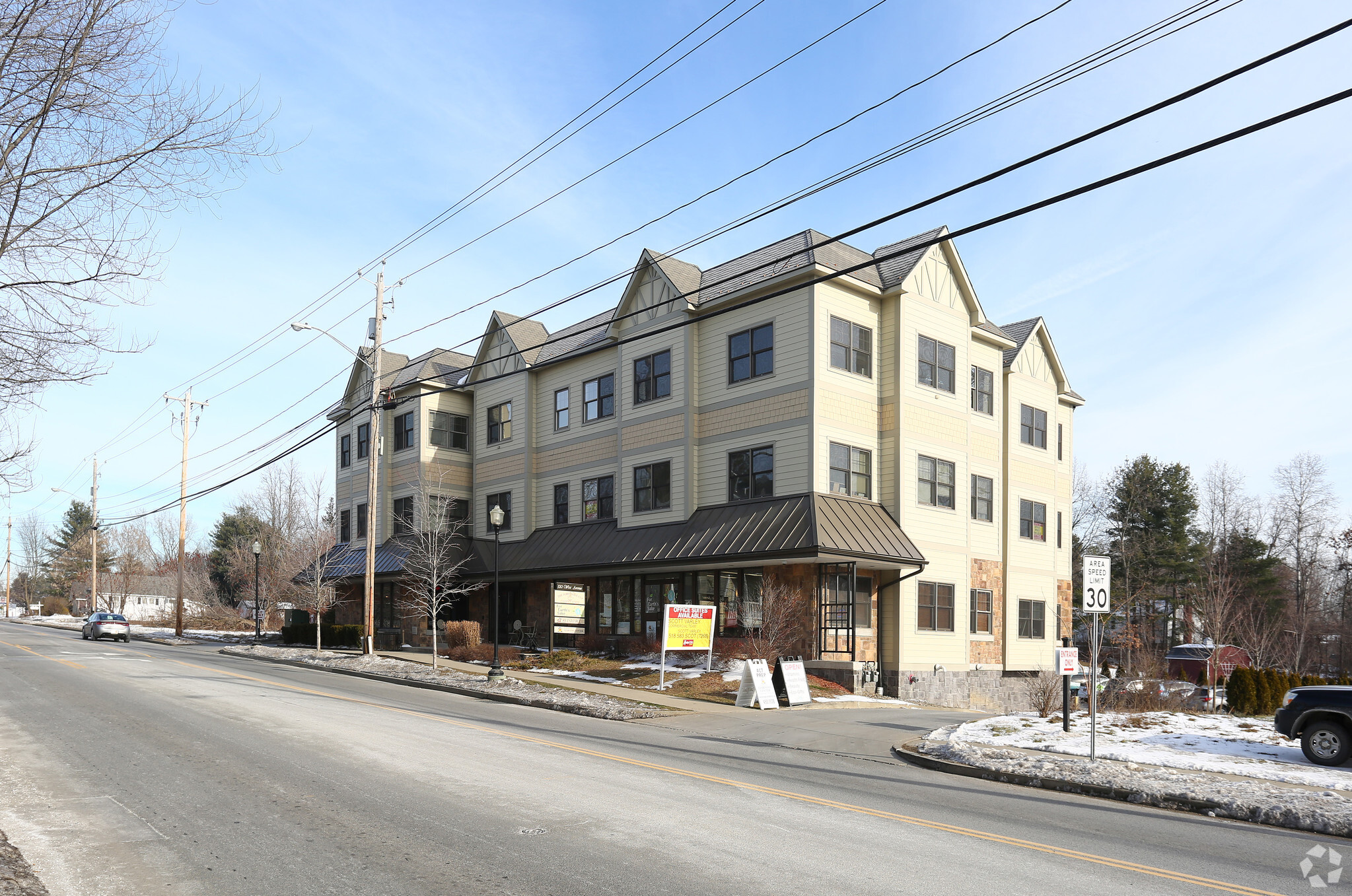 120 West Ave, Saratoga Springs, NY for sale Primary Photo- Image 1 of 60