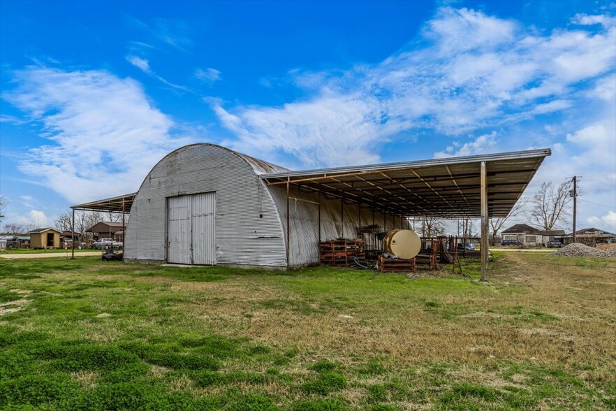 108 Palacios Avenue, La Ward, TX for sale - Building Photo - Image 2 of 10