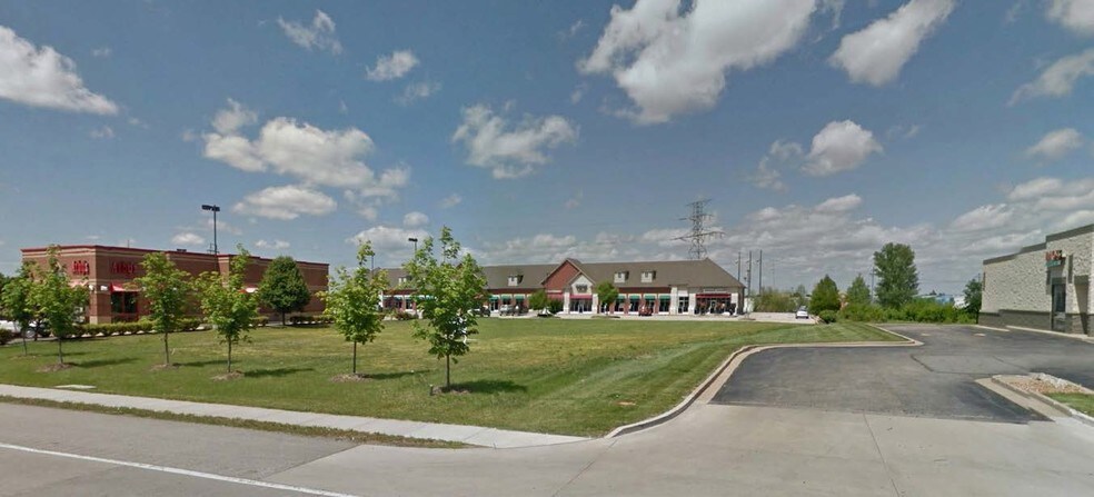 3784 Elm St, Saint Charles, MO for sale - Primary Photo - Image 1 of 1