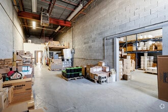 2900-2990 Rue Halpern, Montréal, QC for lease Interior Photo- Image 2 of 2