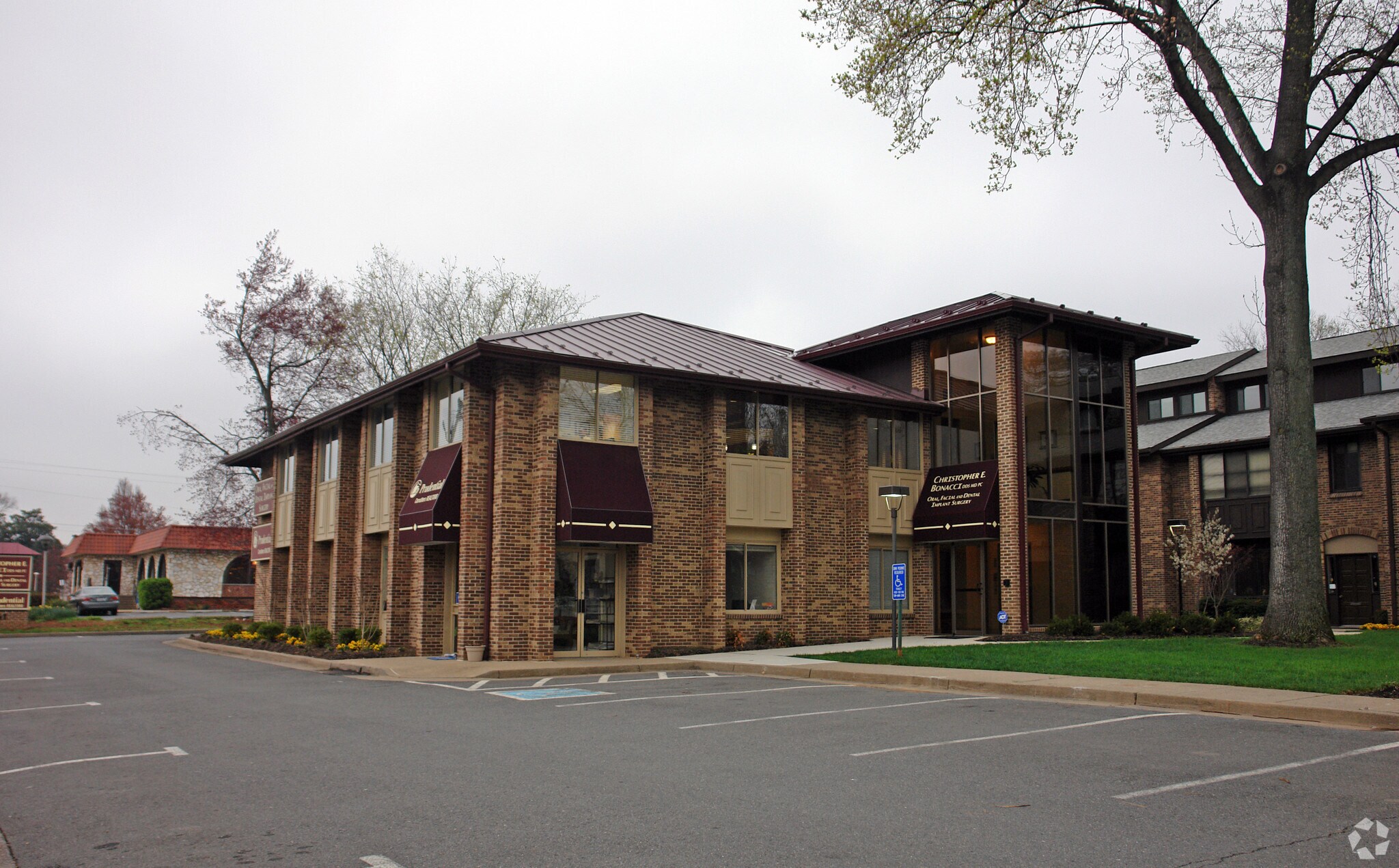 361 Maple Ave W, Vienna, VA for sale Primary Photo- Image 1 of 1