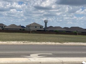 711 W Klein Rd, New Braunfels TX - Storefront Property