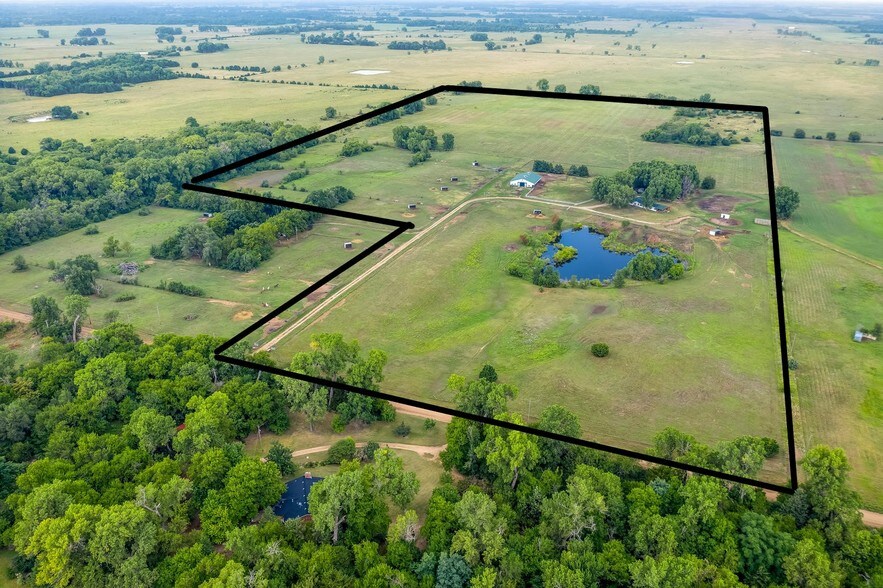 264 Apache Rd, Inman, KS for sale - Primary Photo - Image 1 of 1
