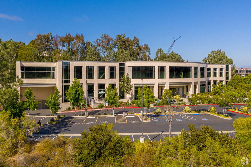 10240 Science Center Dr, San Diego, CA for lease - Building Photo - Image 3 of 4