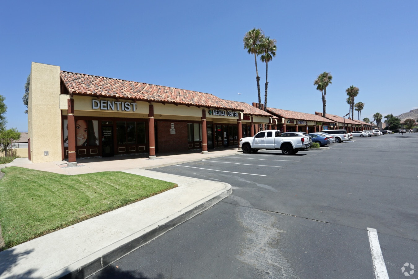 14050 Cherry Ave, Fontana, CA 92337