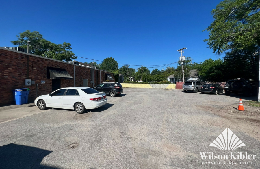 3211 Devine St, Columbia, SC for lease - Building Photo - Image 2 of 5