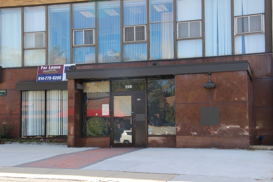 598 Tuckahoe Rd, Yonkers, NY for lease - Building Photo - Image 3 of 3