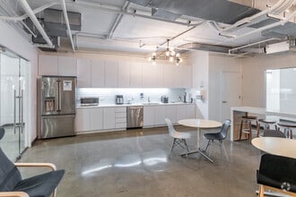 55 Prospect St, Brooklyn, NY for lease Interior Photo- Image 2 of 10