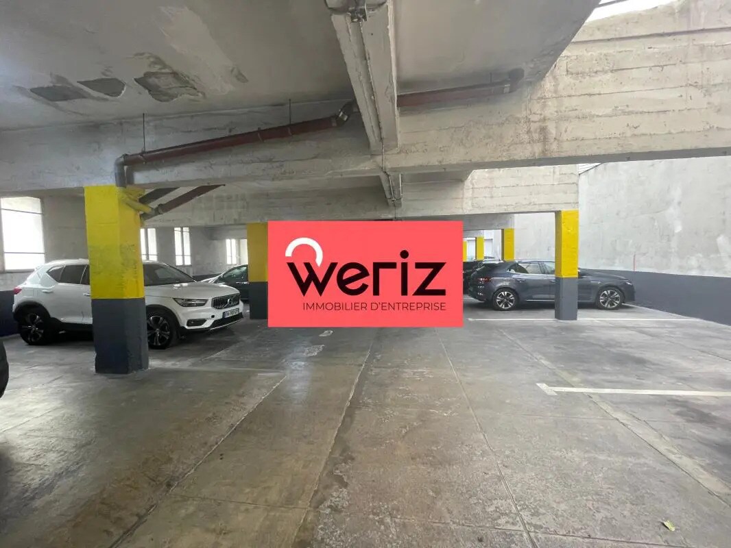 Flex in Marseille for lease Building Photo- Image 1 of 18