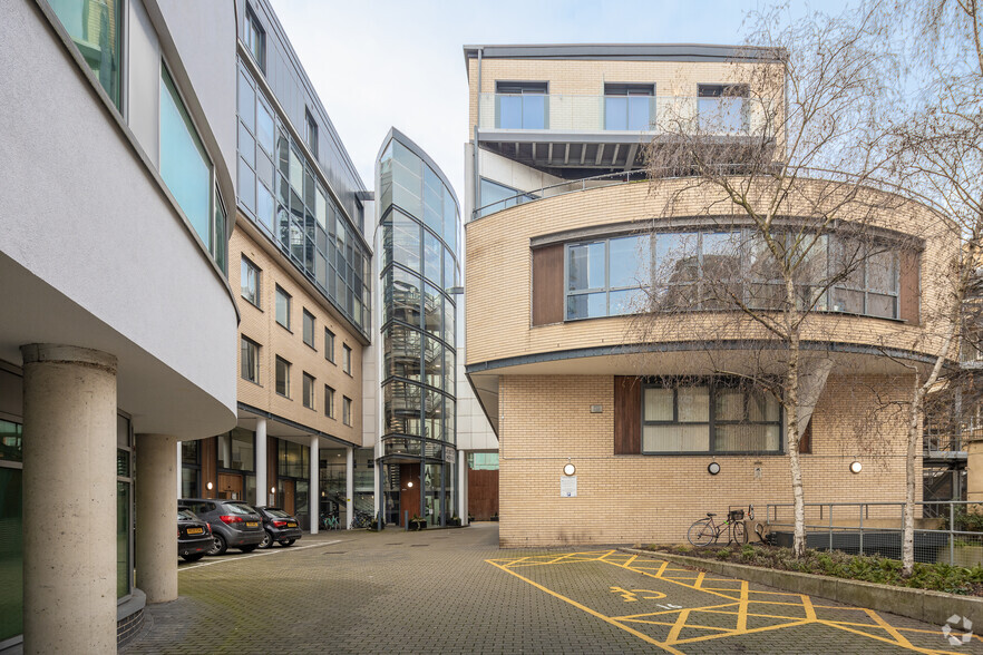 191 Wandsworth High St, London for sale - Building Photo - Image 3 of 4