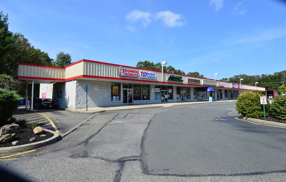 715 Bennetts Mills Rd, Jackson, NJ for sale - Building Photo - Image 1 of 1