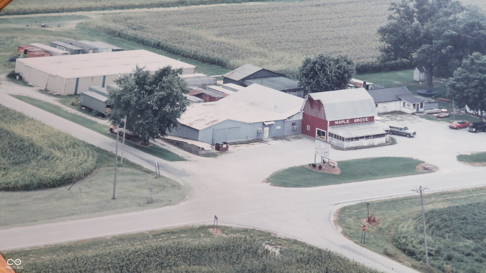 10998 E State Road 18, Galveston, IN for sale - Primary Photo - Image 1 of 1