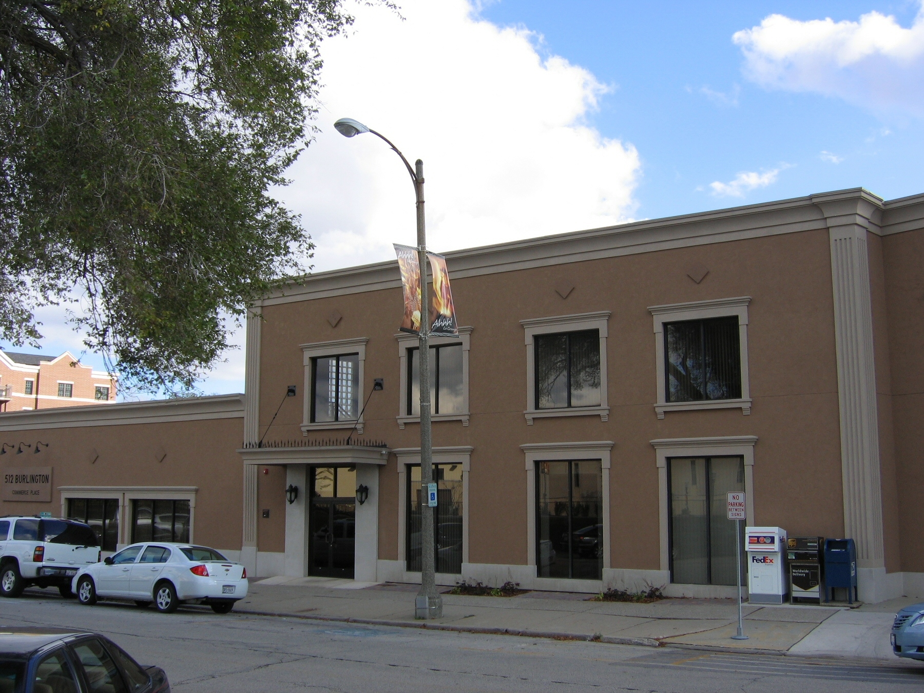 512 W Burlington Ave, La Grange, IL for lease Building Photo- Image 1 of 1