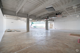 420 E 3rd St, Los Angeles, CA for lease Interior Photo- Image 2 of 7