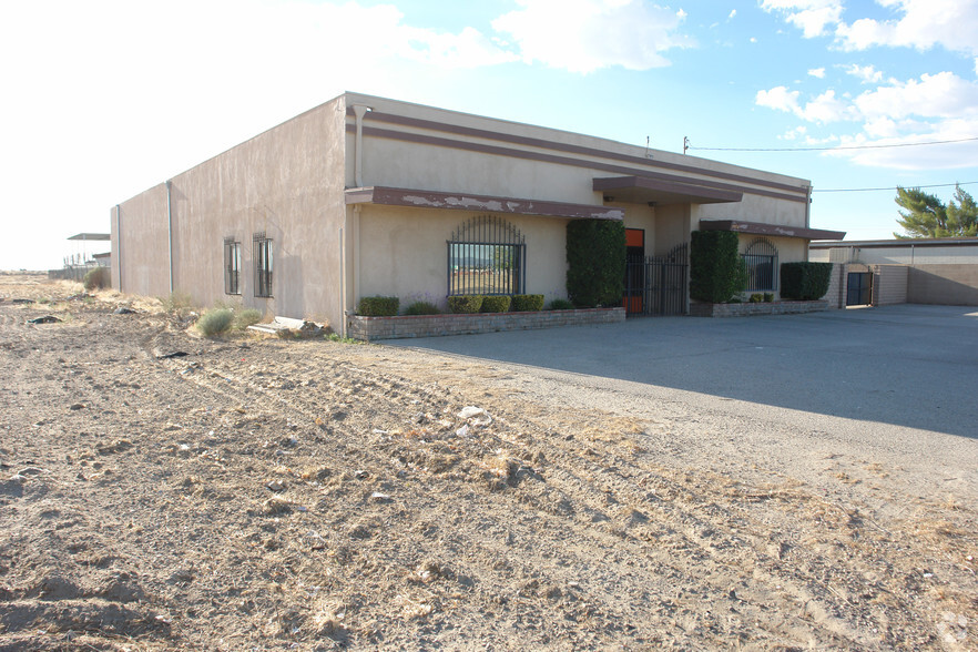 45730 Division St, Lancaster, CA for lease - Building Photo - Image 2 of 19